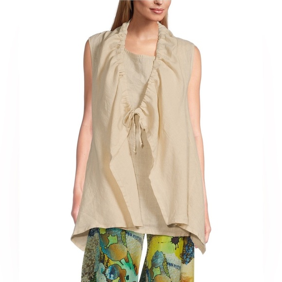 Bryn Walker Kia light linen adjustable drawstring open front vest in White small - Picture 4 of 11